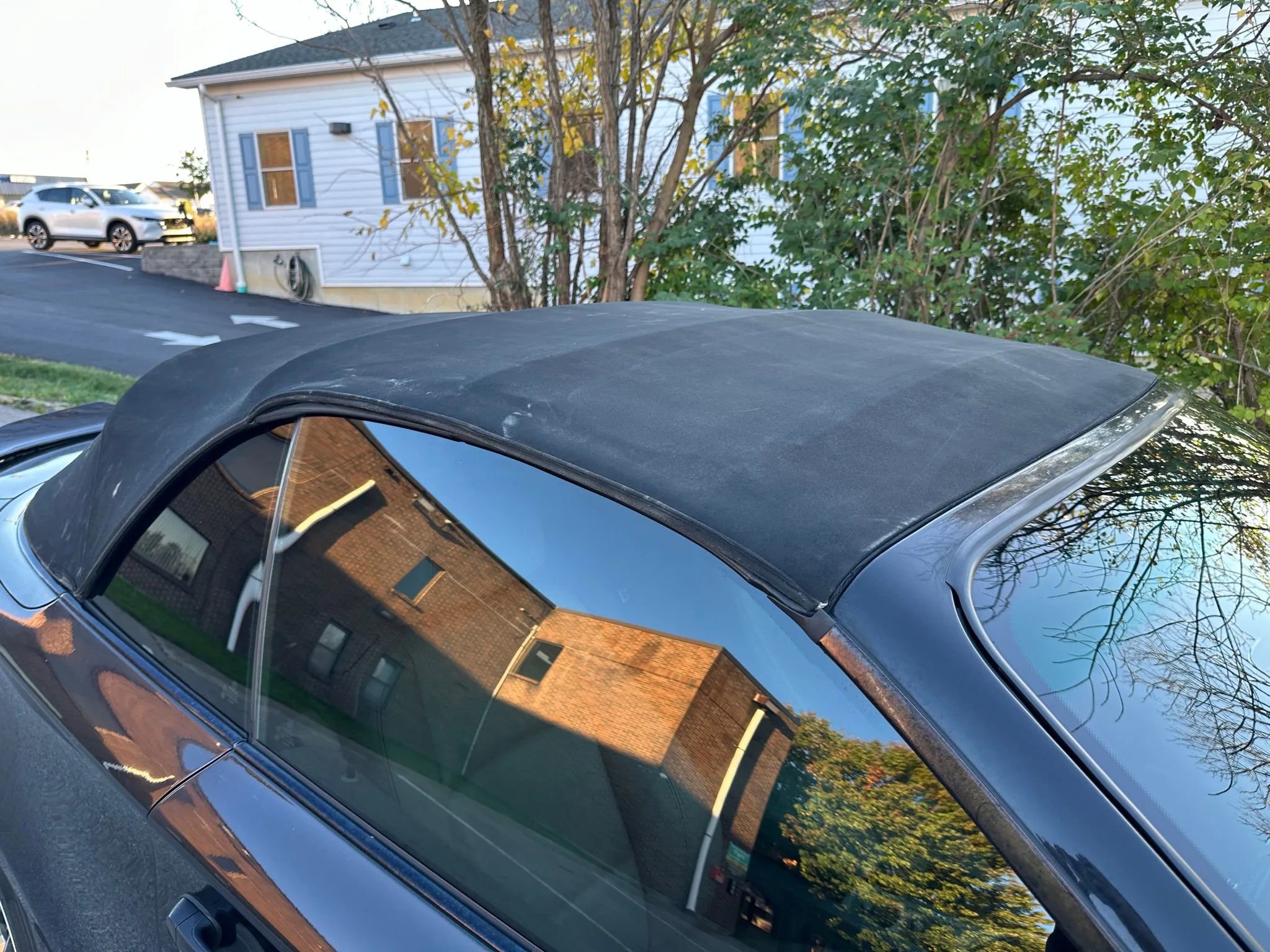 Used 2011 BMW 128i Convertible w/ Sport Pkg image 52