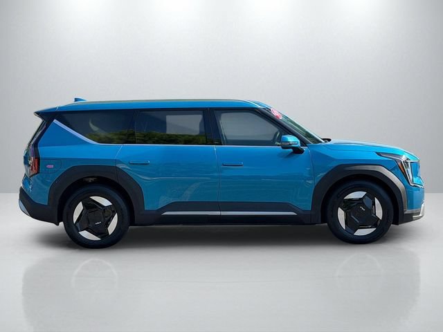 Certified 2026 Kia EV9 Wind AWD/4WD image 8