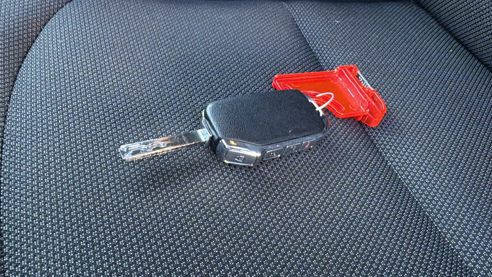 Used 2023 Kia Forte LXS image 29