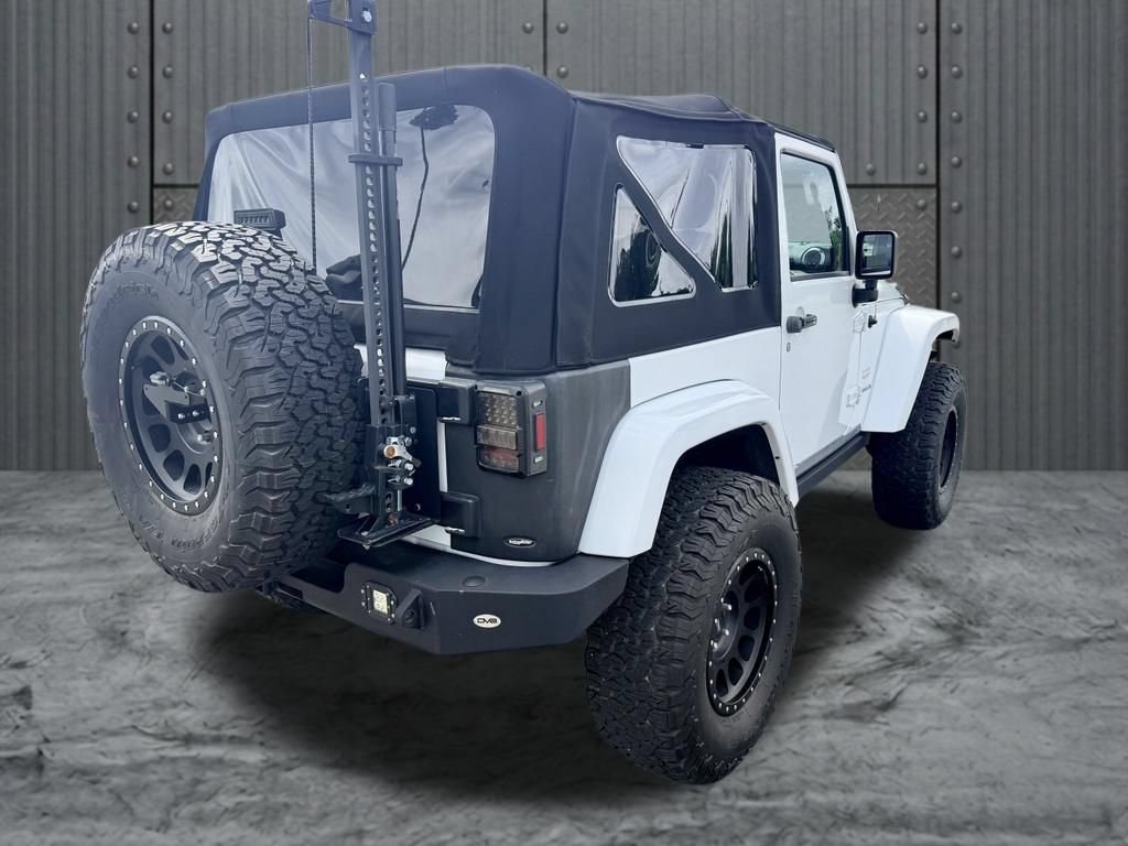 Used 2015 Jeep Wrangler Sahara w/ Connectivity Group AWD/4WD image 3