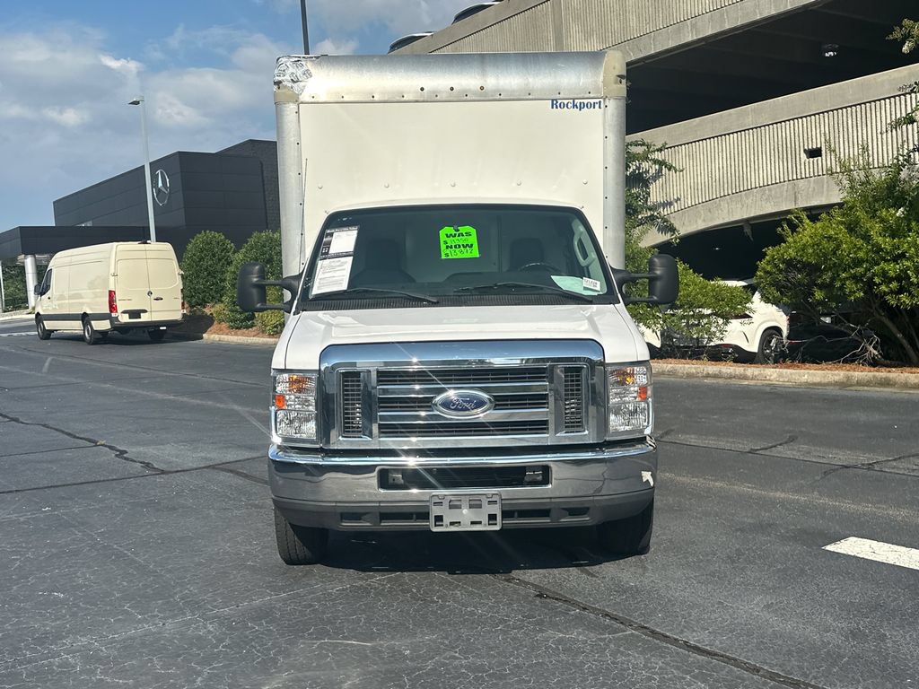 Used 2019 Ford E-450 and Econoline 450 Super Duty w/ Power Windows & Locks Group RWD image 2