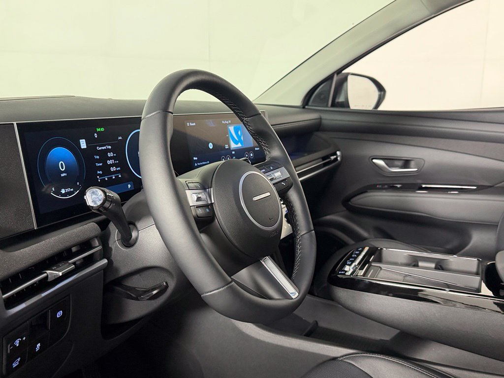 Used 2026 Hyundai Tucson Limited AWD/4WD image 23