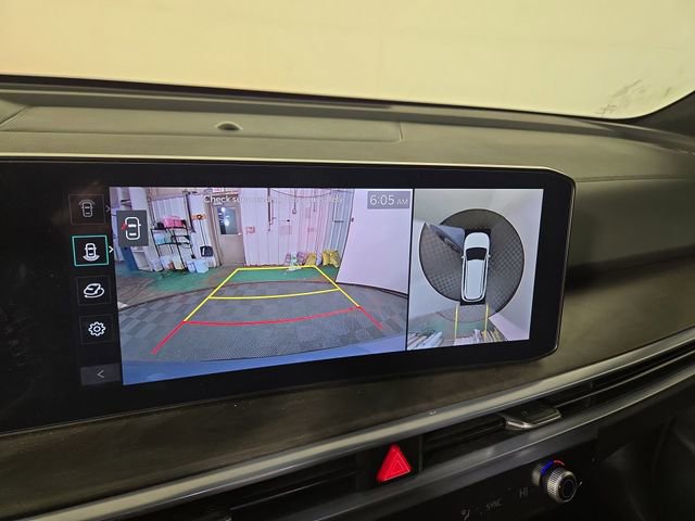 Certified 2024 Kia Sorento SX Prestige w/ Olive Brown Leather Package image 20