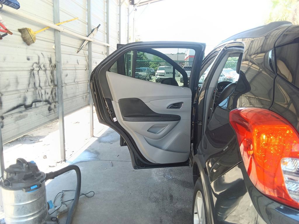 Used 2016 Buick Encore FWD image 29