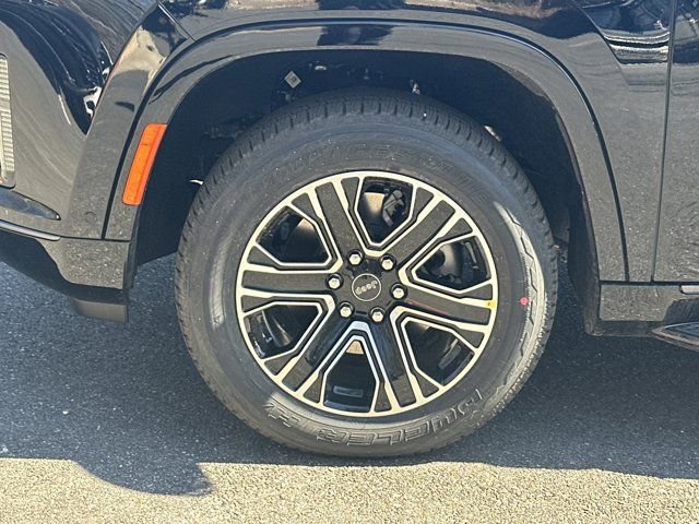New 2026 Jeep Grand Wagoneer 2WD image 13
