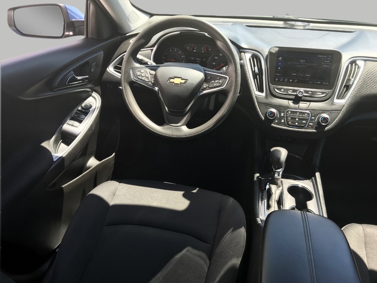 Used 2024 Chevrolet Malibu LT FWD image 5