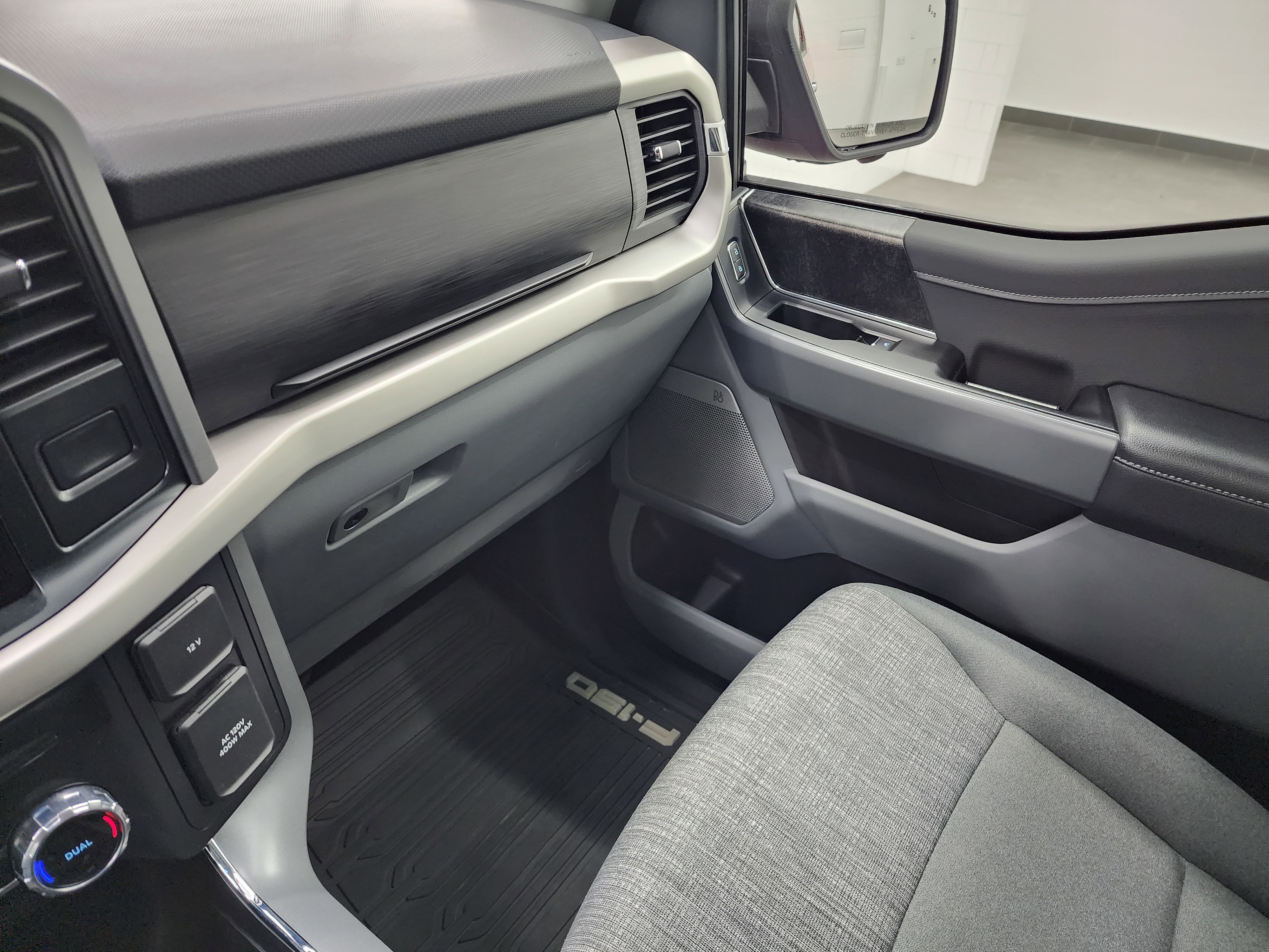 Used 2022 Ford F150 XLT w/ Equipment Group 302A High image 12