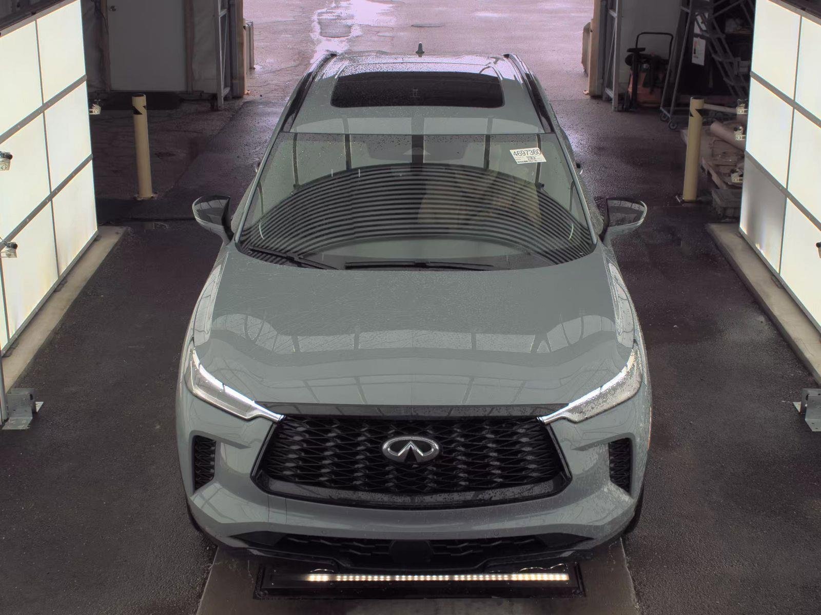 Used 2025 INFINITI QX60 Luxe w/ Black Edition image 6