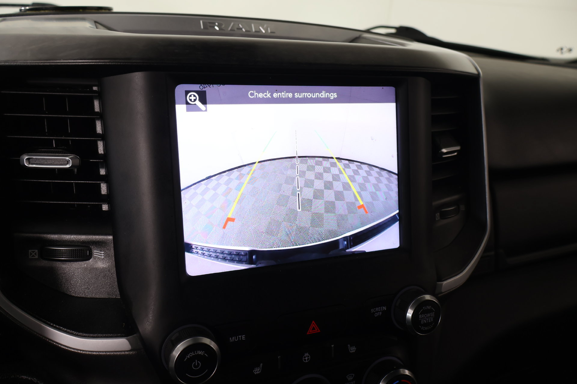 Used 2021 RAM 1500 Big Horn AWD/4WD image 6