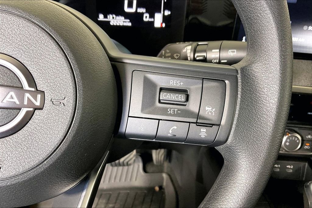 Certified 2025 Nissan Kicks SV image 28