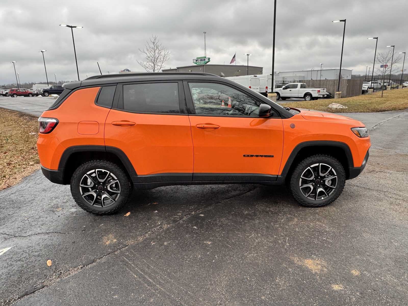 New 2026 Jeep Compass Trailhawk w/ Sun, Sound & Navigation Group AWD/4WD image 4