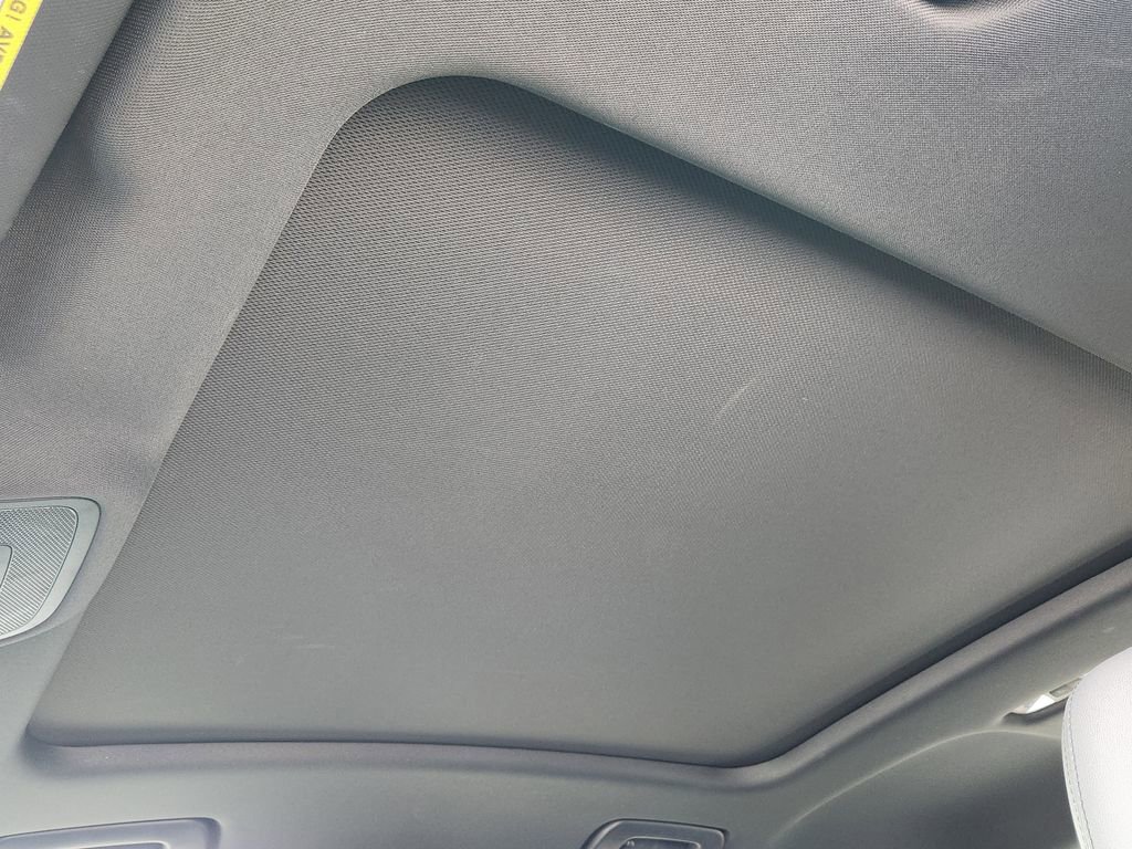 Used 2020 Audi Q3 2.0T Prestige image 24