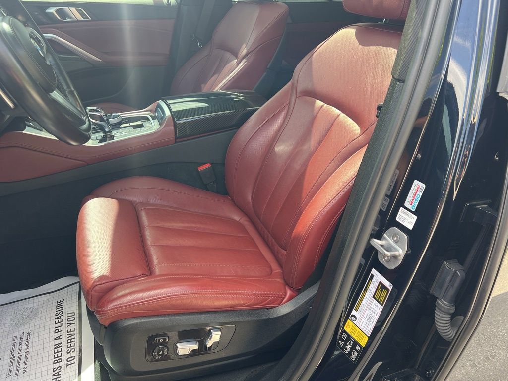 Used 2020 BMW X6 M50i w/ Executive Package AWD/4WD image 59