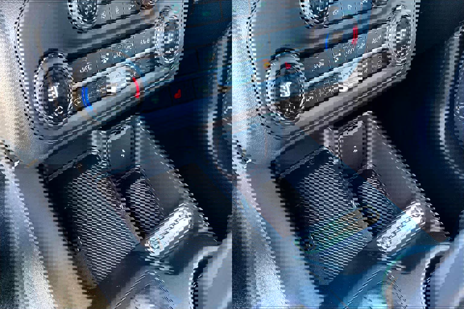 Used 2025 Ford Bronco Outer Banks image 33