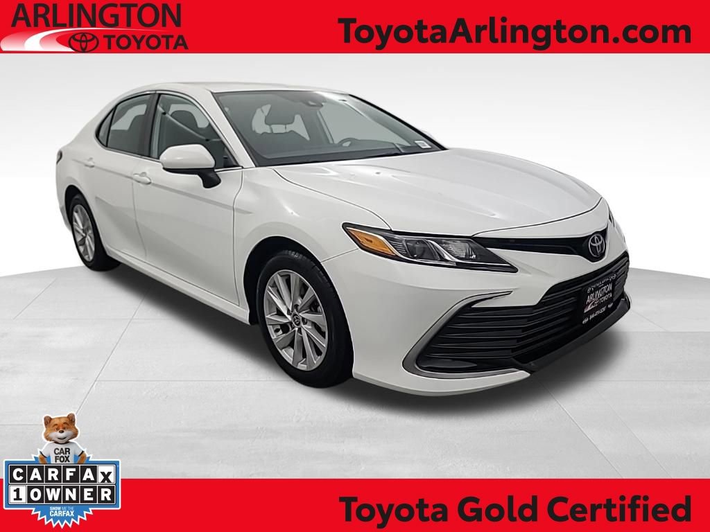 Used 2021 Toyota Camry LE image 1