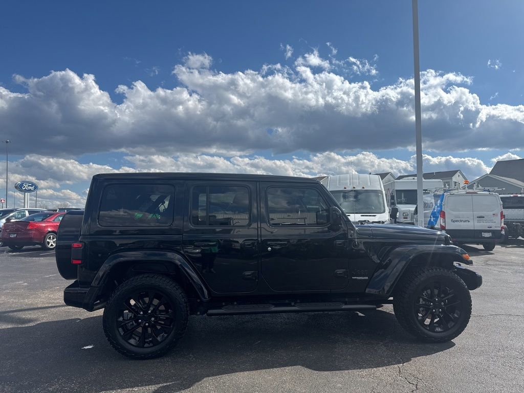 Used 2021 Jeep Wrangler Unlimited Sahara image 4