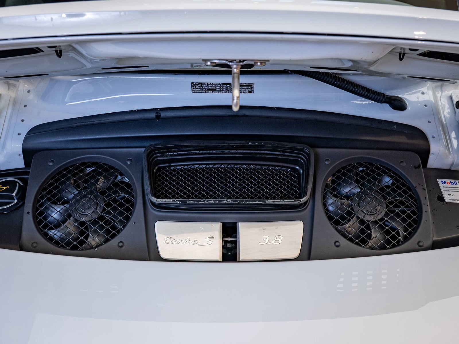 Certified 2017 Porsche 911 Turbo S image 27