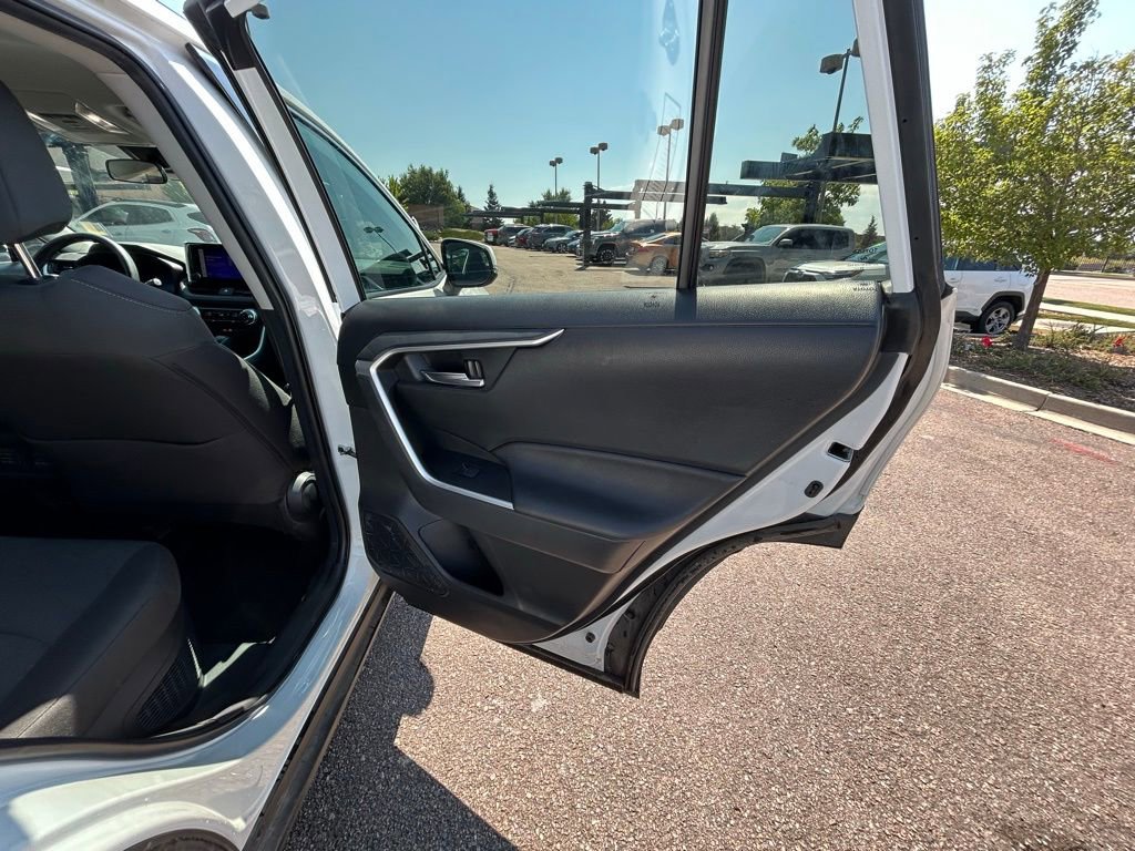 Used 2024 Toyota RAV4 XLE image 28