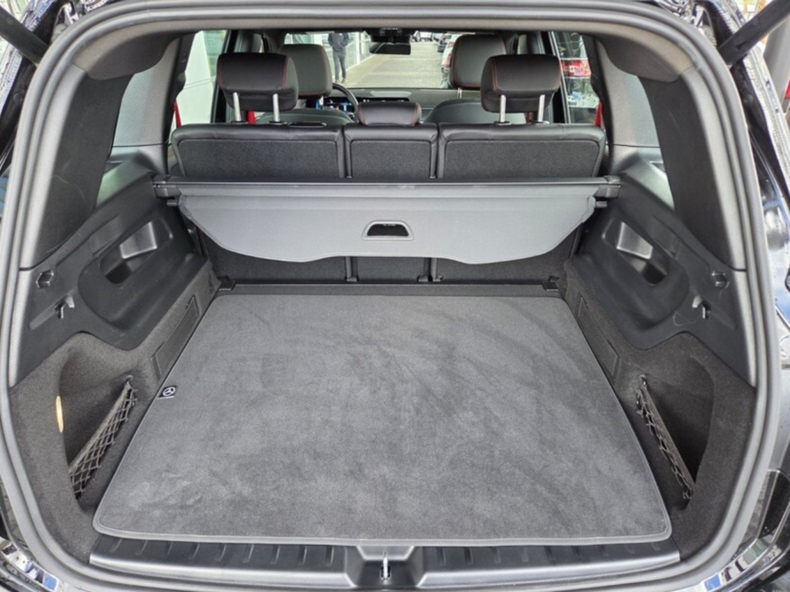 Certified 2026 Mercedes-Benz GLB 35 AMG 4MATIC image 17