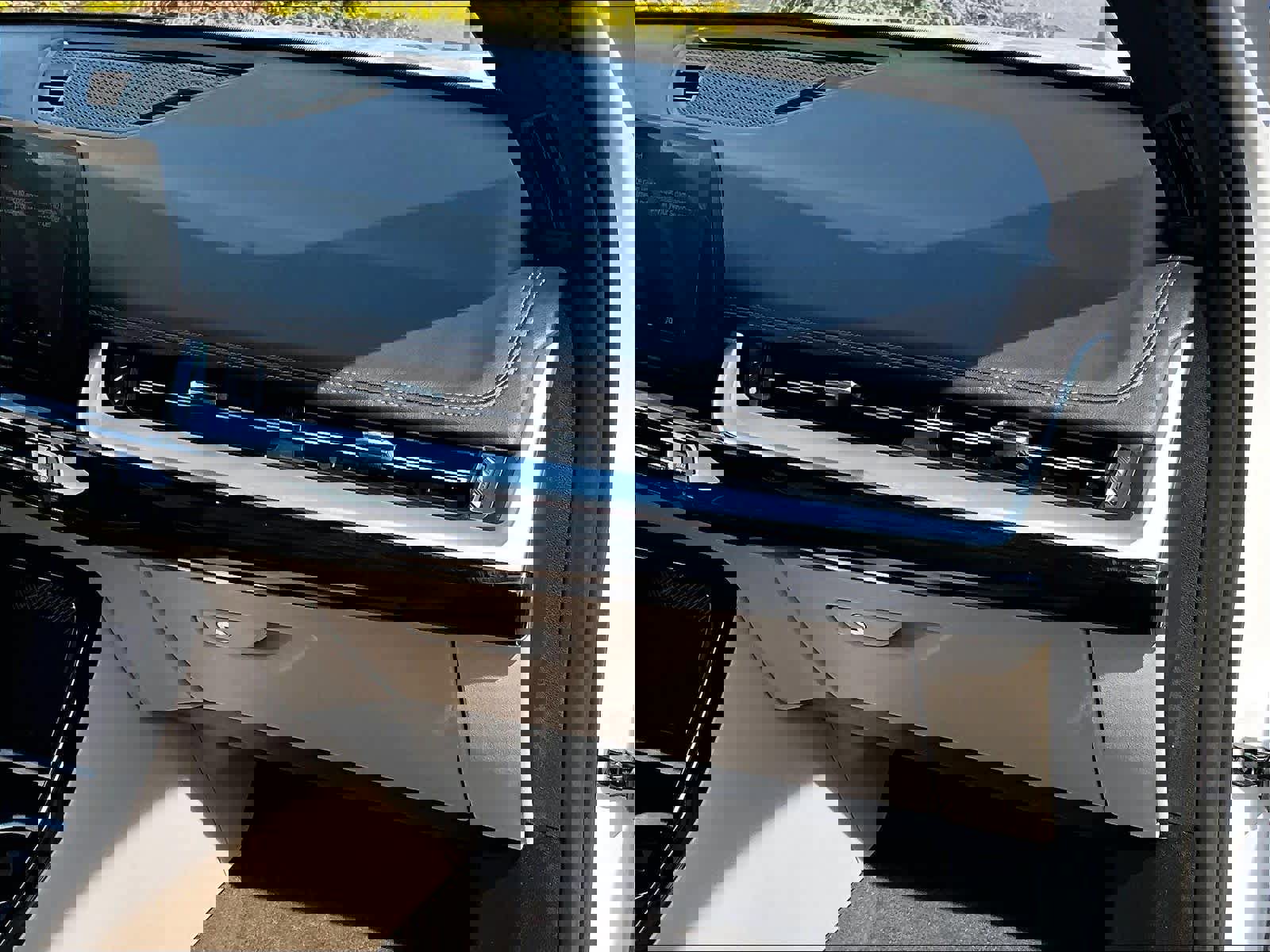 Used 2023 BMW X1 xDrive28i w/ Convenience Package AWD/4WD image 13