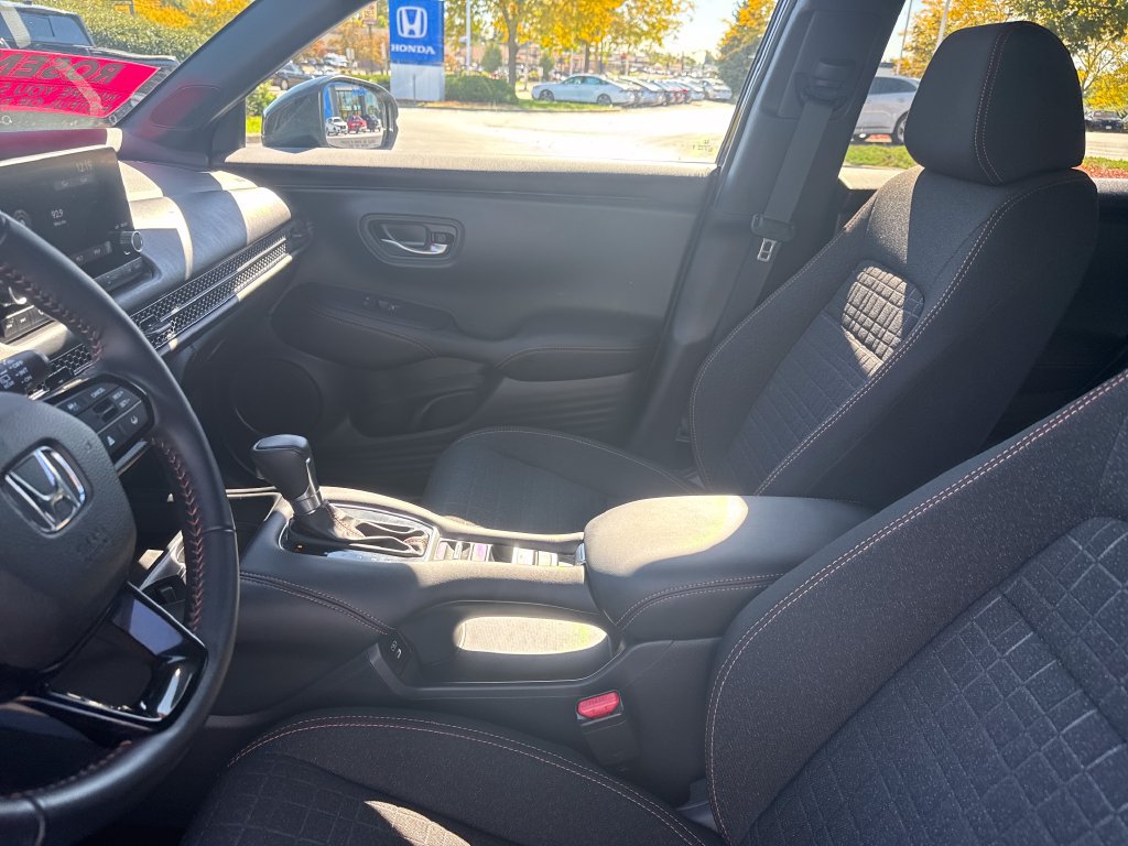 Used 2025 Honda HR-V Sport image 13