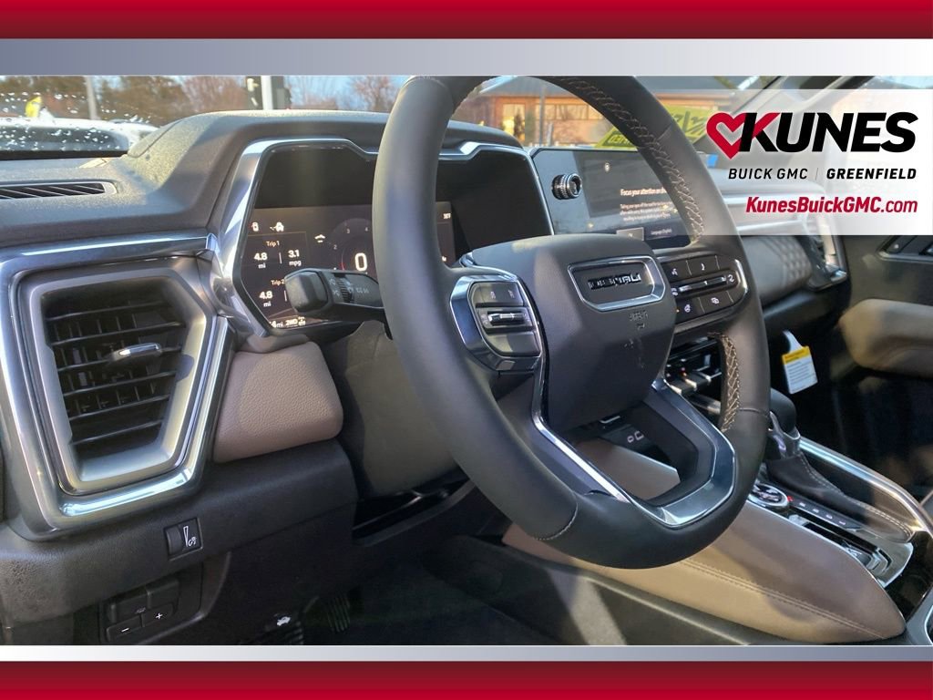 New 2026 GMC Canyon Denali image 14