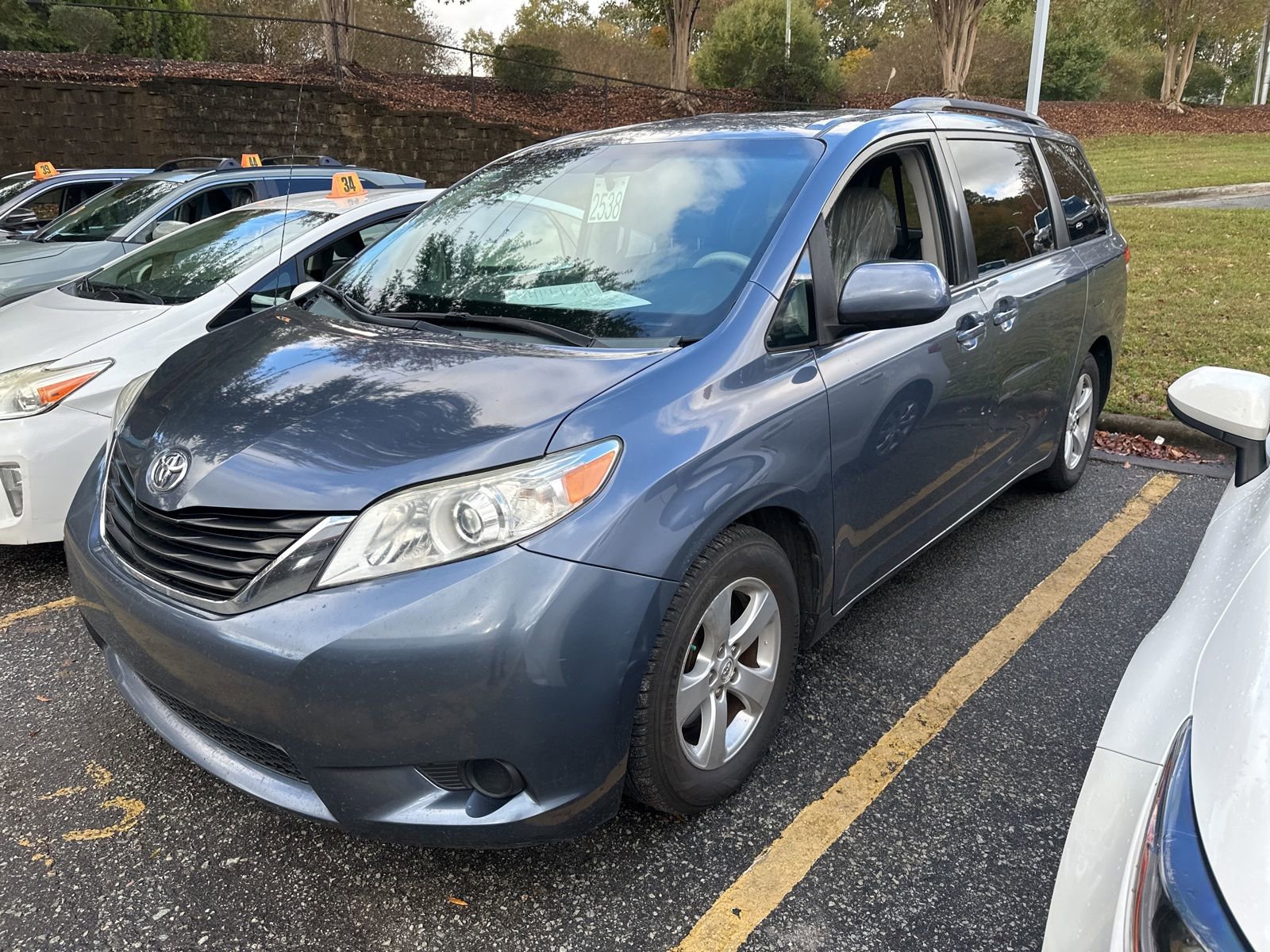 Used 2014 Toyota Sienna LE