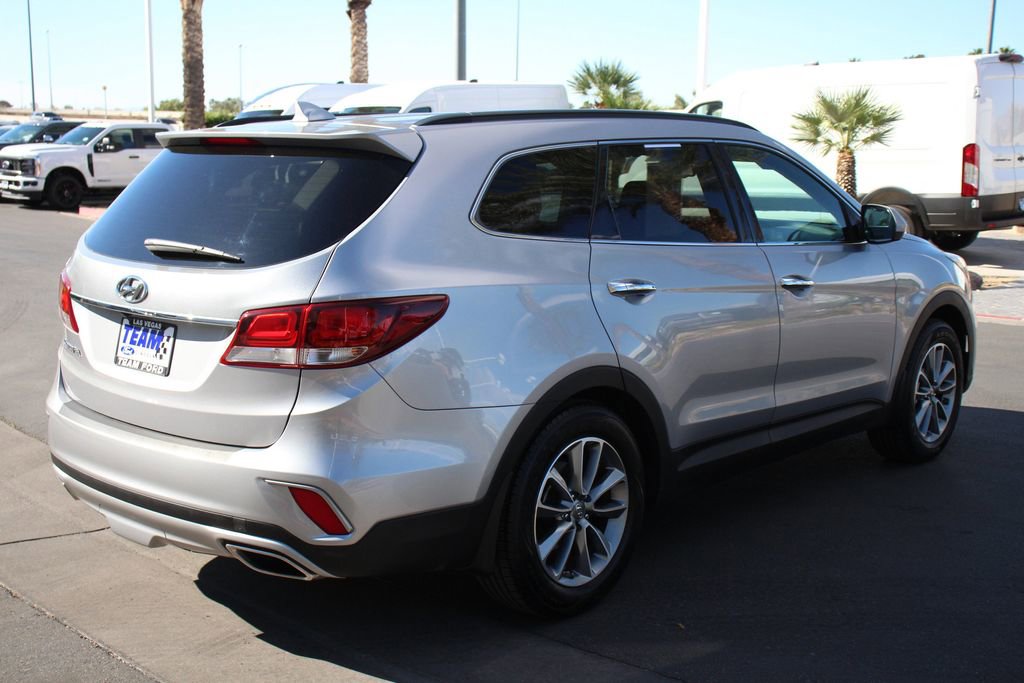 Used 2018 Hyundai Santa Fe SE FWD image 8