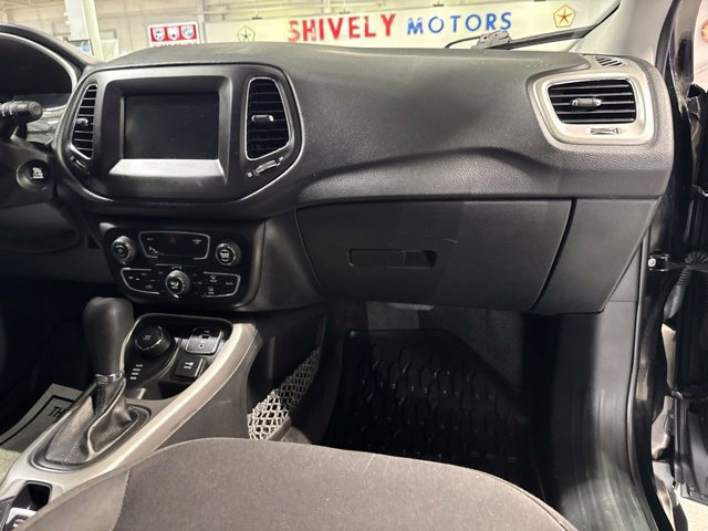 Used 2018 Jeep Compass Sport w/ Tech Group AWD/4WD image 49