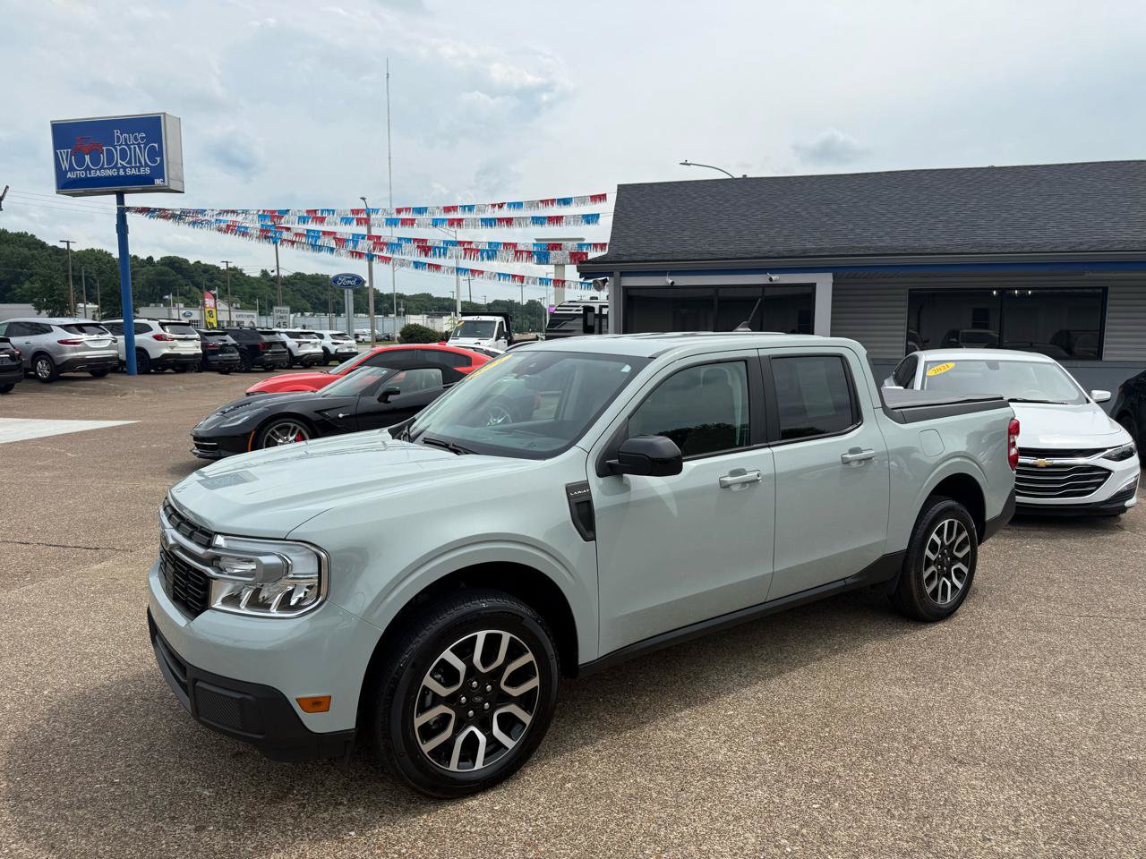 Used 2024 Ford Maverick Lariat AWD/4WD image 3