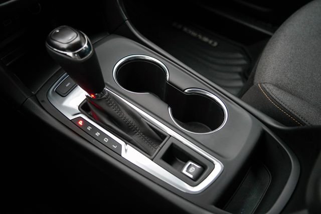 Used 2020 Chevrolet Equinox LT image 30