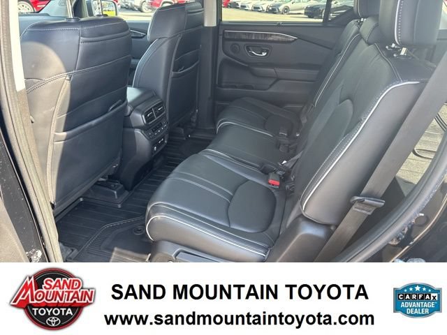 Used 2023 Honda Pilot Elite image 13