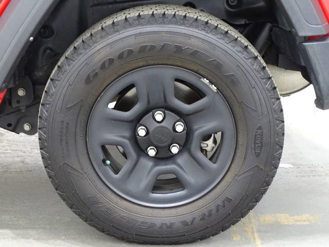 Used 2023 Jeep Wrangler Sport image 41