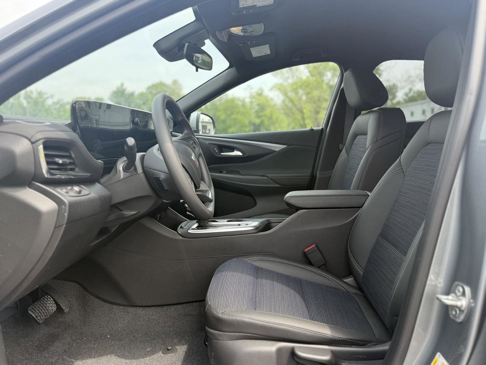 New 2025 Buick Envista Preferred image 7