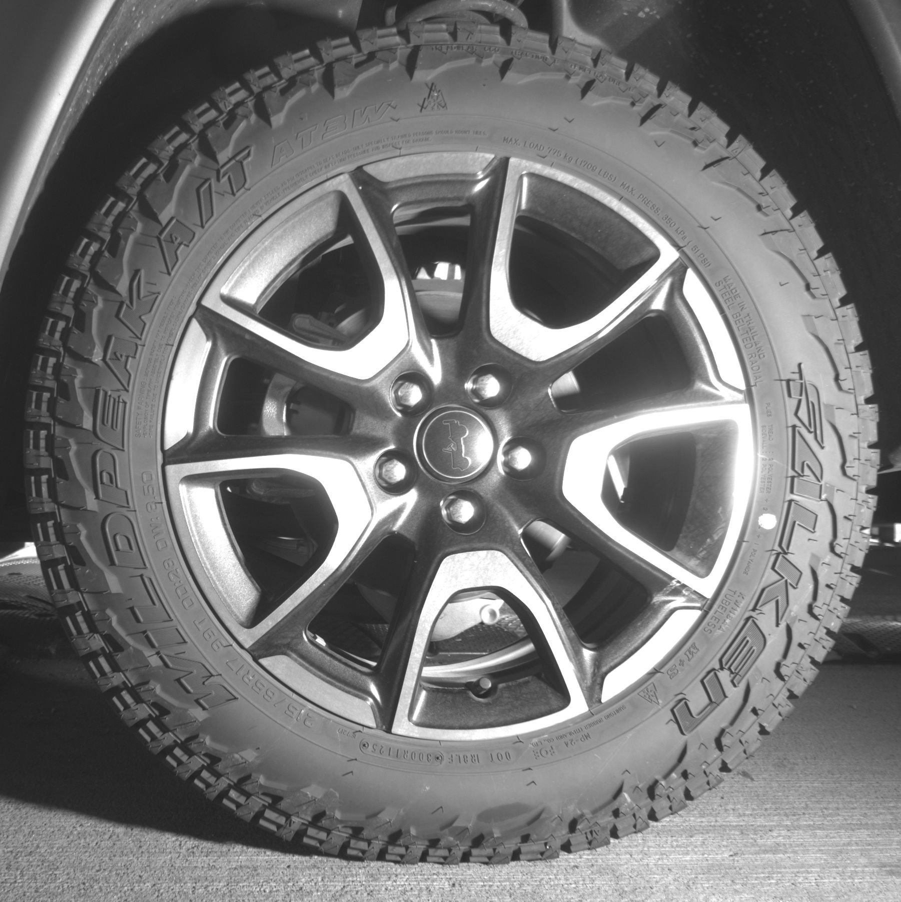 Used 2025 Jeep Compass Trailhawk image 14