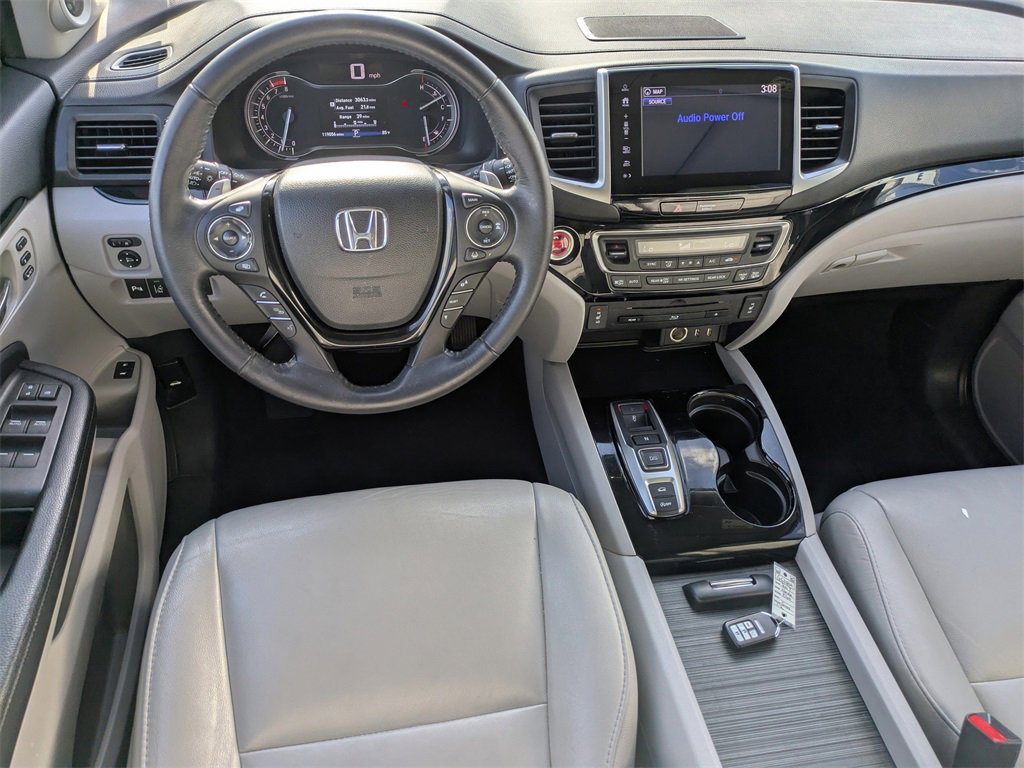 Used 2017 Honda Pilot Touring image 19