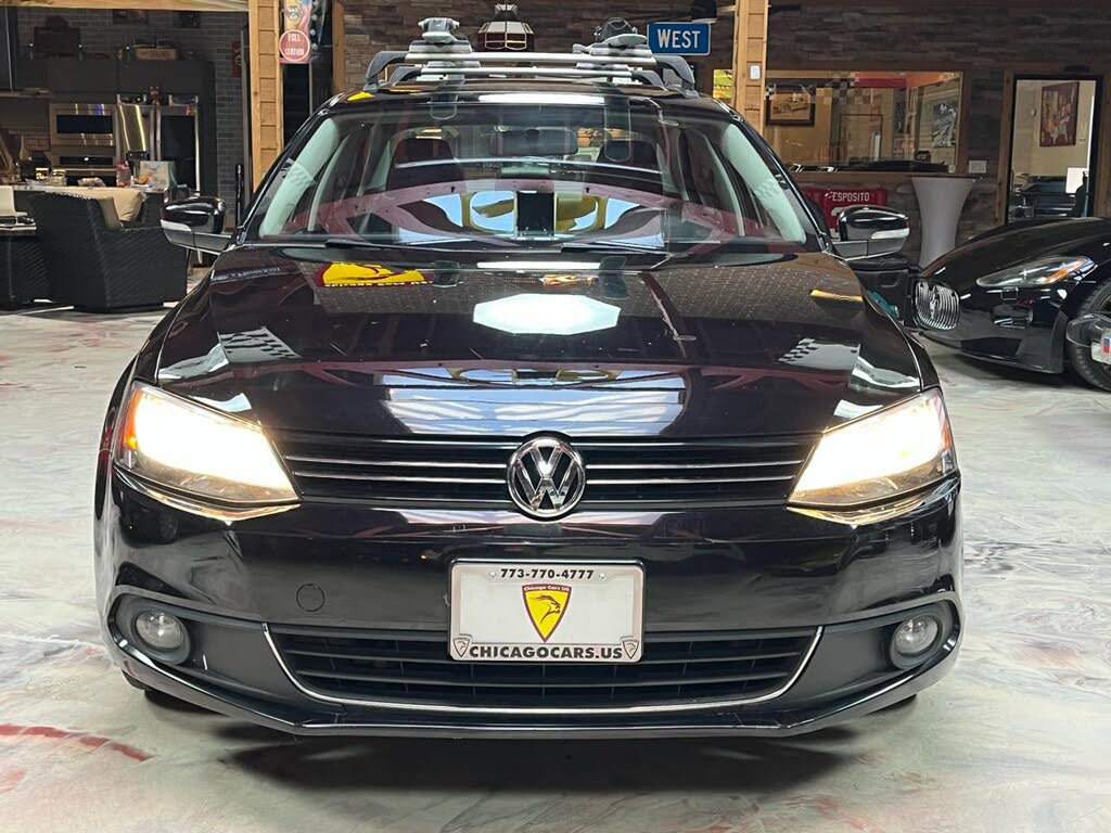 Used 2011 Volkswagen Jetta SEL FWD image 7