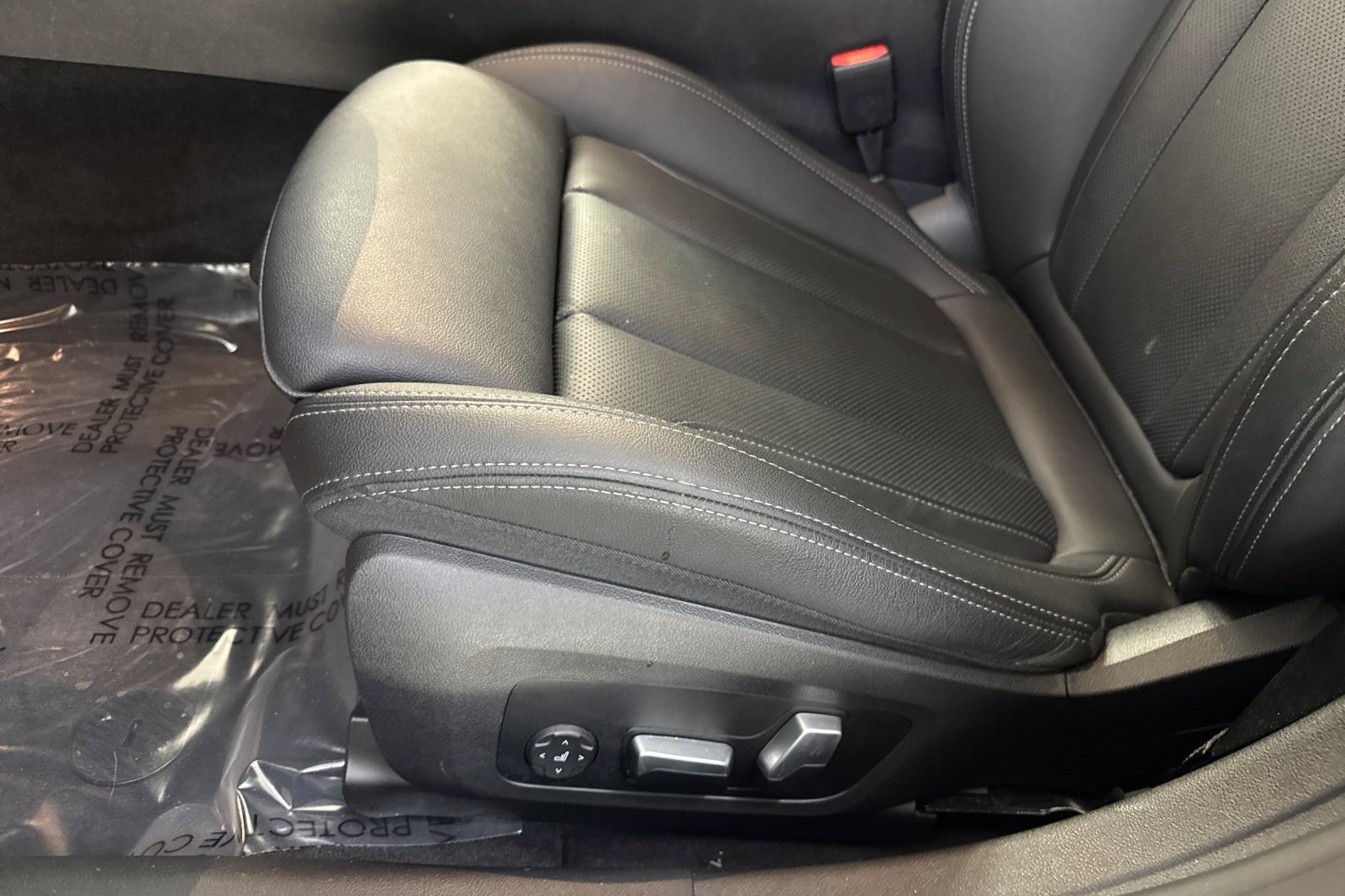Used 2023 BMW i4 eDrive40 w/ Premium Package RWD image 14