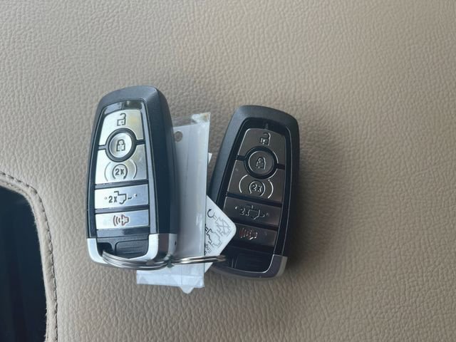 Used 2018 Ford F150 Lariat image 32