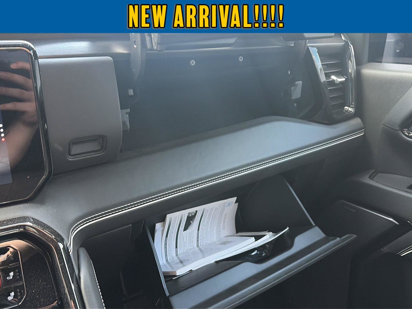 Used 2025 GMC Sierra 2500 AT4X AWD/4WD image 25