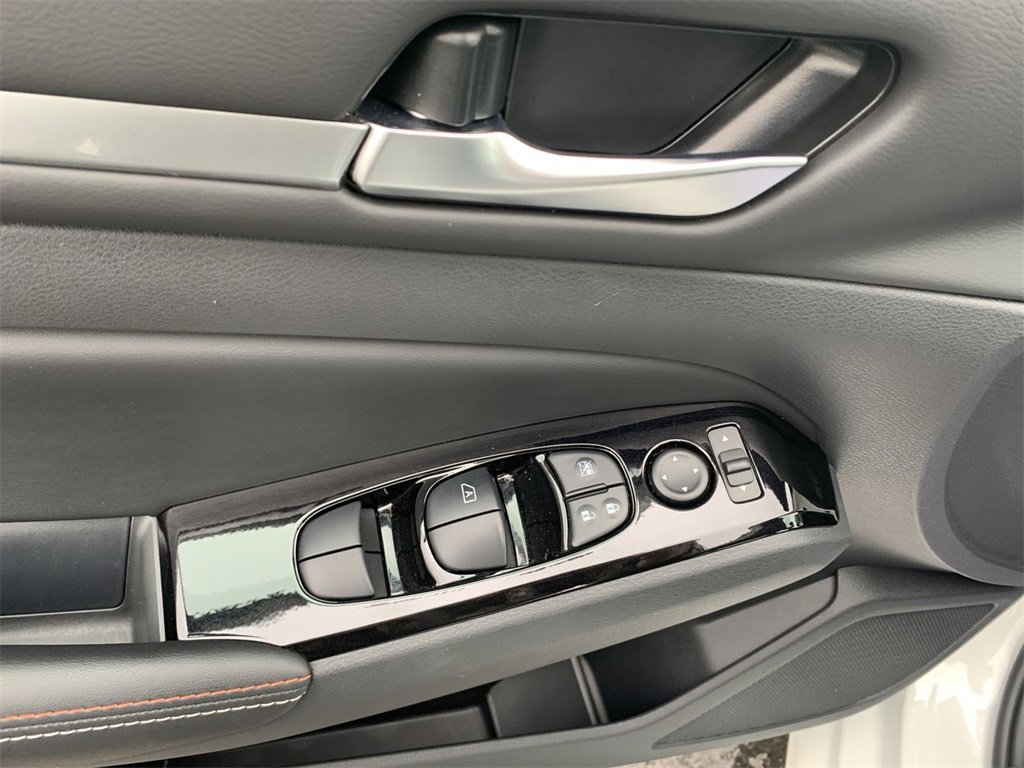 Used 2024 Nissan Altima 2.5 SR w/ SR Premium Package image 13