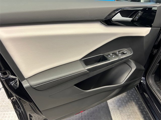 New 2025 Volkswagen Taos S image 7