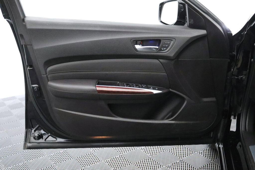 Used 2016 Acura TLX V6 SH-AWD w/ Technology Pkg image 11