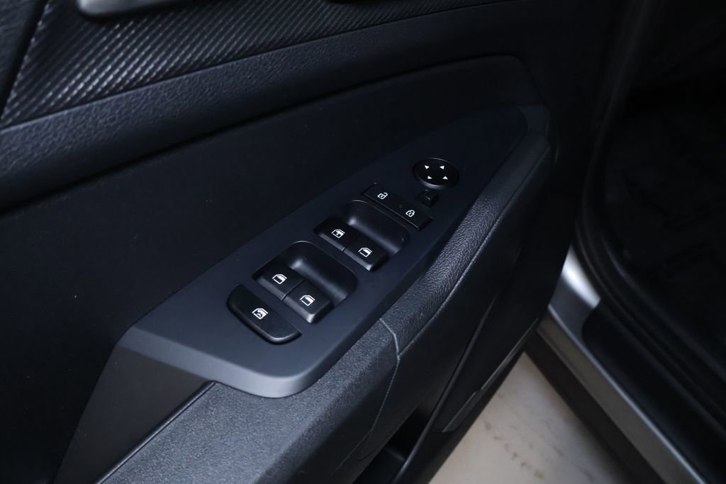 Used 2024 Kia Sportage LX image 13