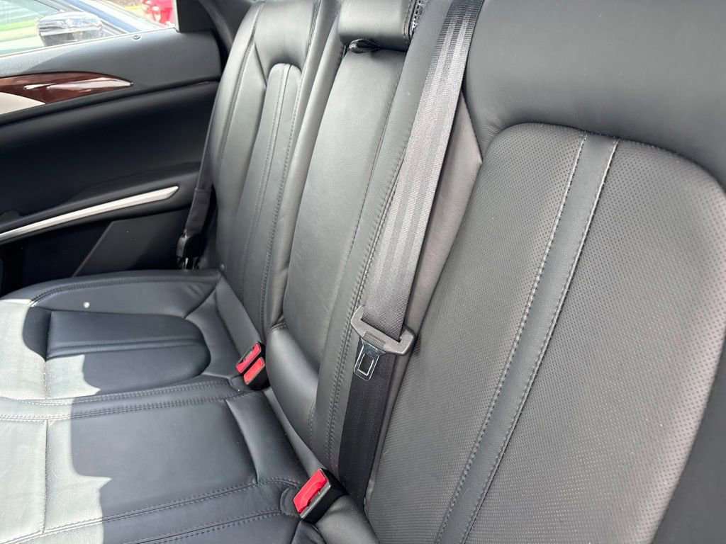 Used 2015 Lincoln MKZ Hybrid w/ Equipment Group 202A Reserve FWD image 7