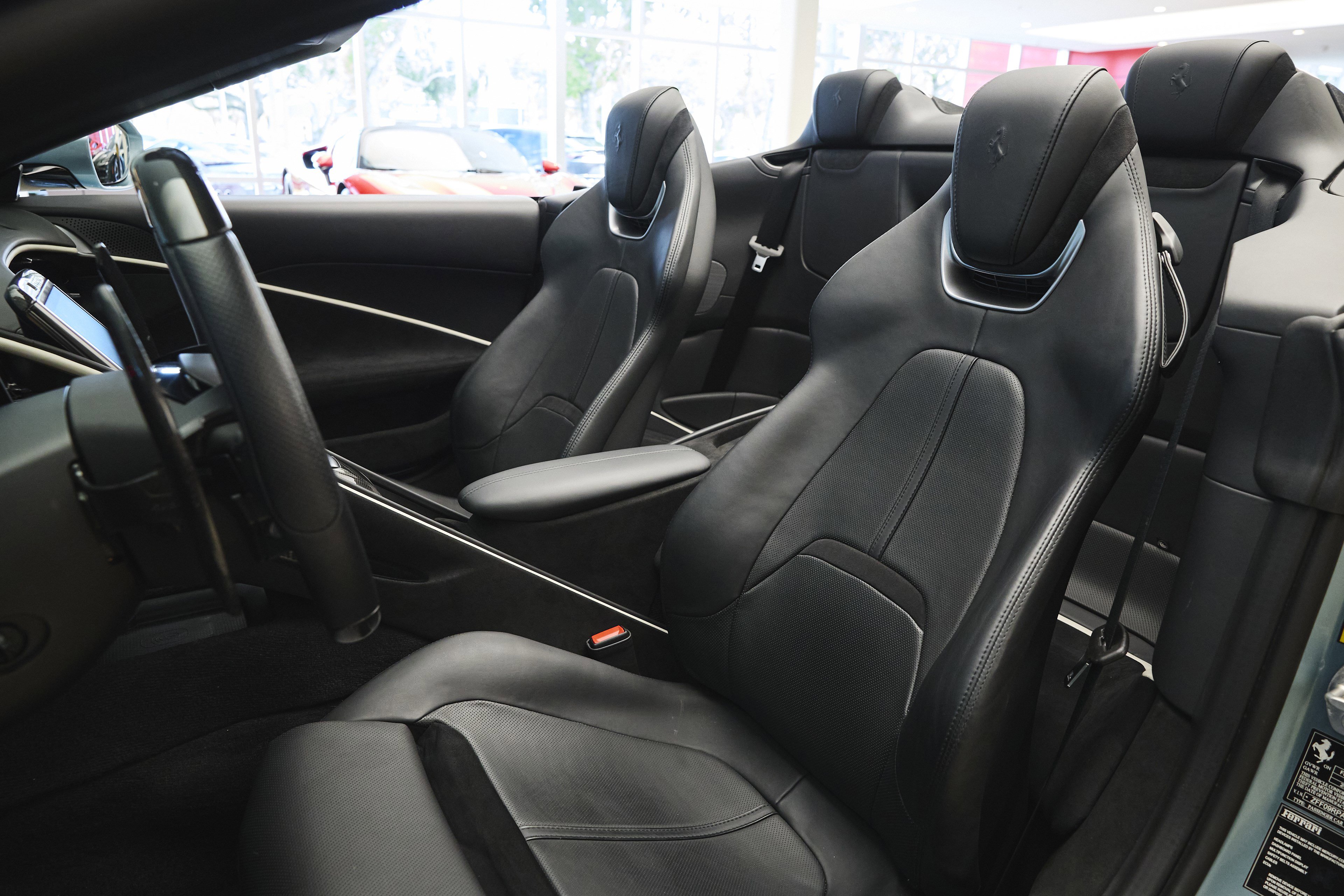 Used 2024 Ferrari Roma Spider RWD image 24