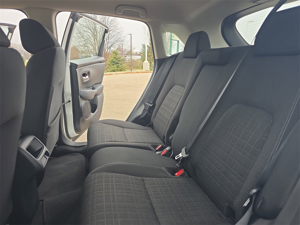 Used 2023 Honda HR-V LX image 13