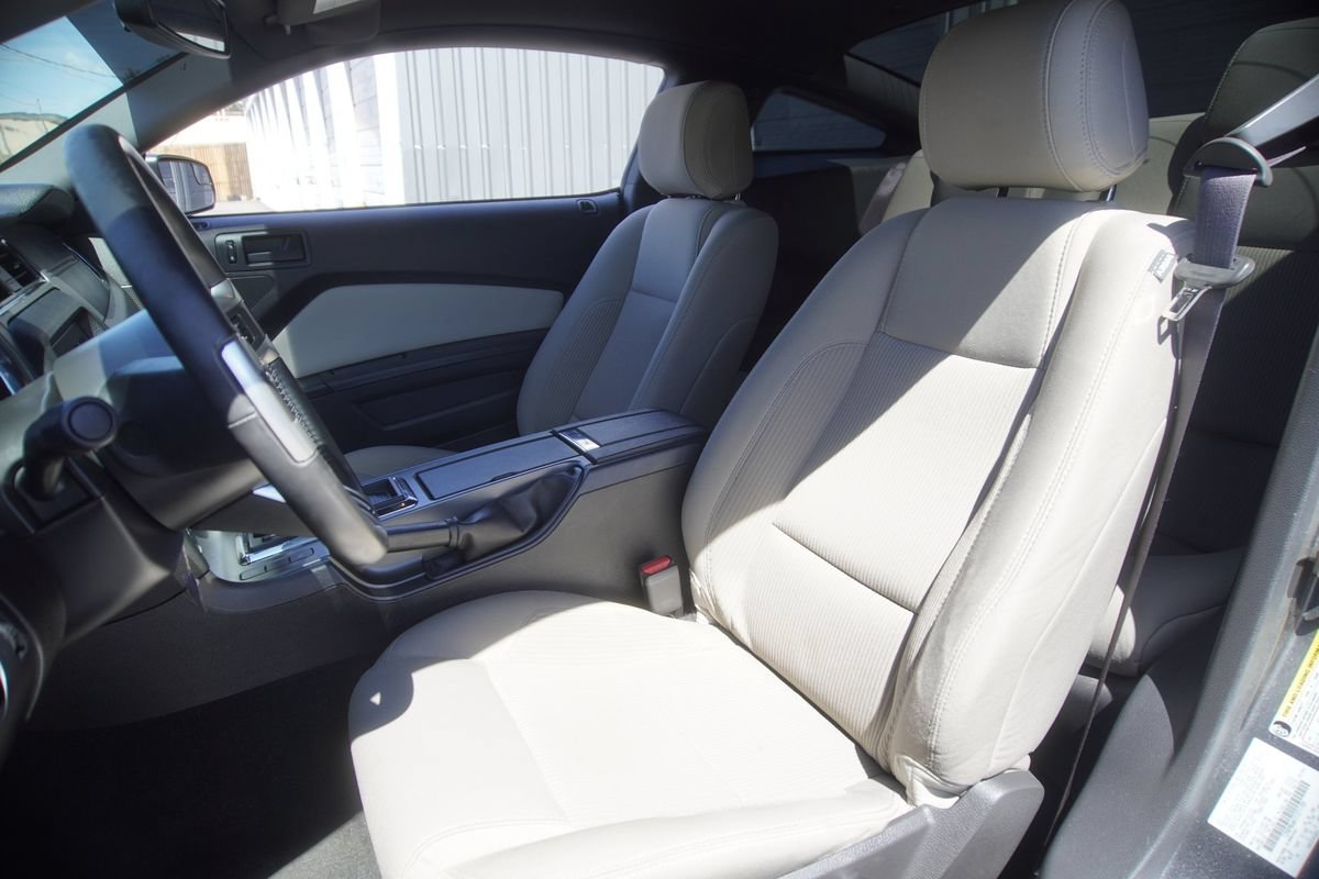 Used 2014 Ford Mustang Coupe w/ Equipment Group 102A RWD image 11