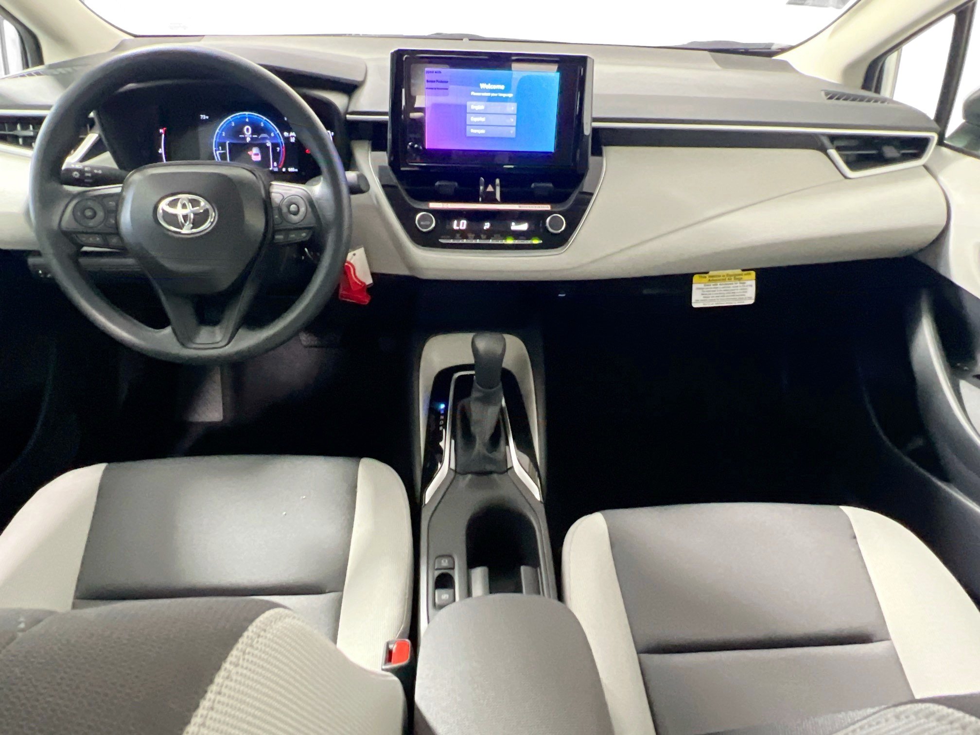 Used 2026 Toyota Corolla LE FWD image 28