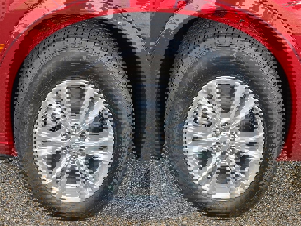 New 2025 Cadillac XT6 Luxury image 6